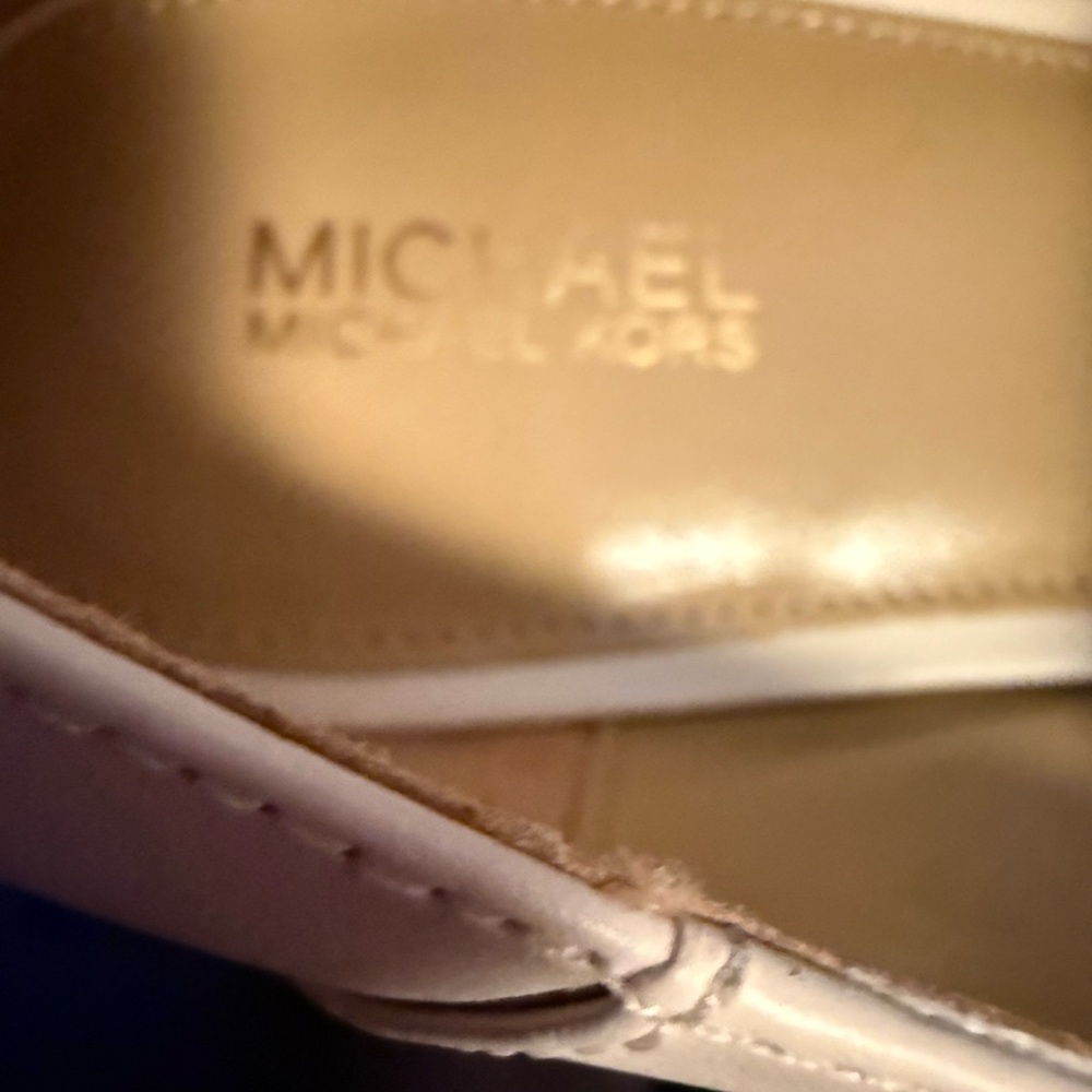 Michael Kors NWT Sz 9.5 Elegant White Leather Rocco Heeled Women's Loafers (120) - Picture 13 of 14